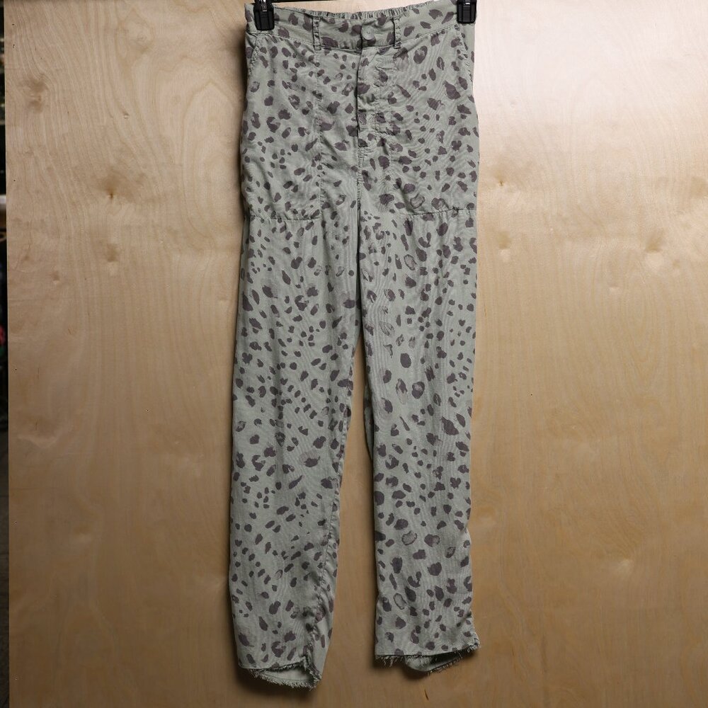 Cloth & Stone Mint Green and Grey Animal Print Pants Womens Sz Sm